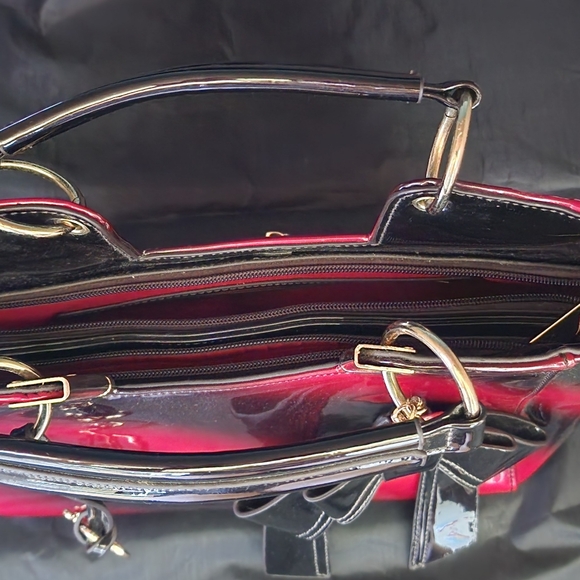 Amy & Joey Handbag - Picture 8 of 9